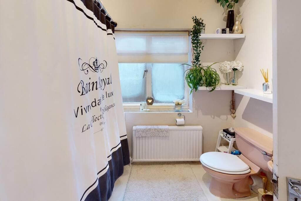 Spacious One Bedroom Flat West Hoathley Dış mekan fotoğraf